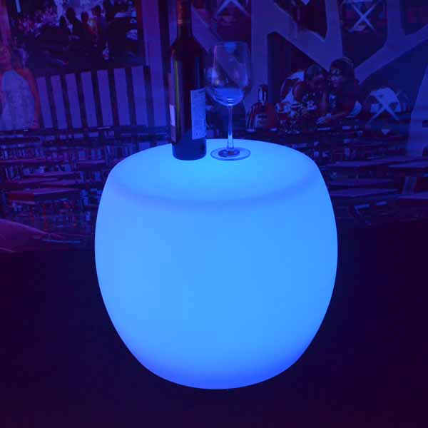 Glowing-Lounge-Bar-Chairs