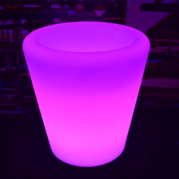 led-lighted-planter-pot