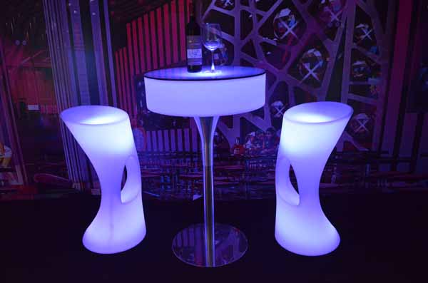 Rechargeable Plastic Illuminated LED Bistro Tables KFT-60100